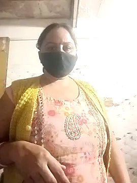 Rakhi sawant143 online show from November 17, 4:44 pm