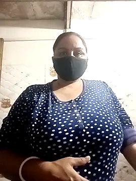 Rakhi sawant143 online show from December 1, 2:51 pm