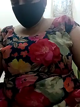 Snapshot of Rakhi_sawant143 chatting on October 28, 2:23 am Rakhi sawant143 online show from October 28, 2:23 am