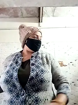 Rakhi sawant143 online show from December 14, 2:18 am