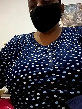 Rakhi sawant143 online show from November 15, 2:37 am