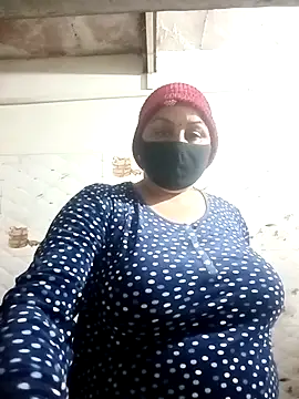 Snapshot of Rakhi_sawant143 chatting on January 7, 2:49 am Rakhi sawant143 online show from January 7, 2:49 am