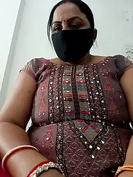 Rakhi sawant143 online show from November 10, 7:13 am