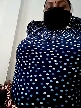 Rakhi sawant143 online show from November 25, 2:12 am