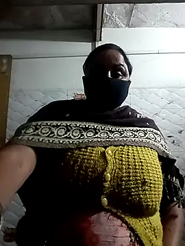 Rakhi sawant143 online show from December 3, 4:28 pm