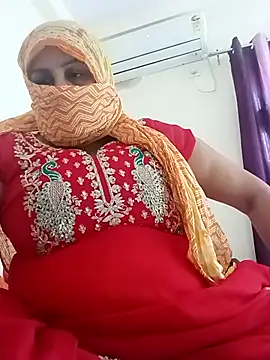 Rakhi sawant143 online show from April 27, 9:40 am