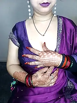 Oh 011 online show from March 18, 4:30 pm