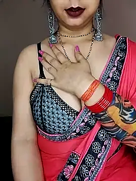 Snapshot of Oh_011 chatting on November 9, 1:31 am Oh 011 online show from November 9, 1:31 am