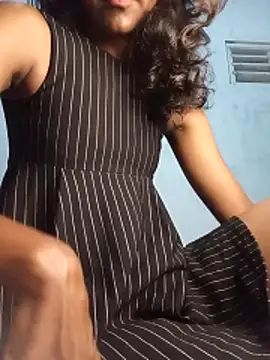 venuki ihalagamage online show from April 1, 4:37 pm