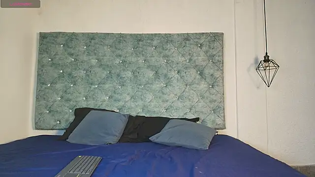 Snapshot of novaa_snow chatting on September 24, 7:20 pm novaa snow online show from September 24, 7:20 pm