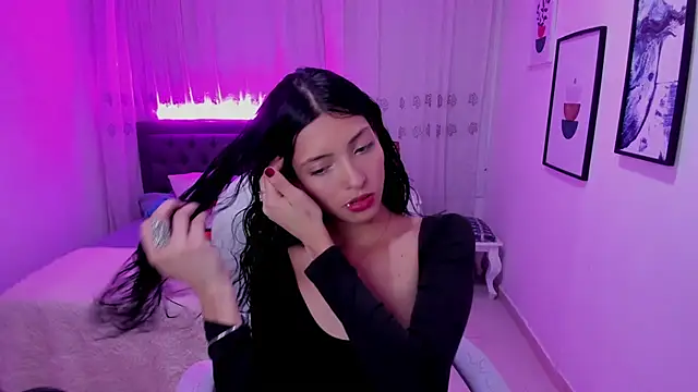 Snapshot of Mia_Clay1 chatting on November 27, 7:58 pm Mia Clay1 online show from November 27, 7:58 pm