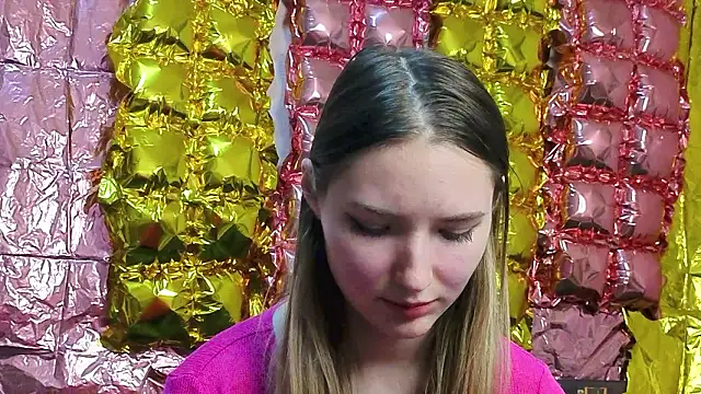  kikiclark   online show from March 16, 5:16 pm