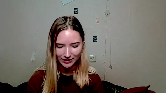  kikiclark   online show from October 10, 8:53 pm