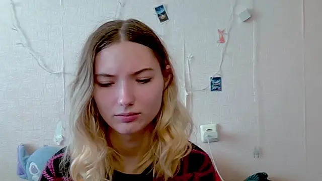  kikiclark   online show from October 4, 9:00 am