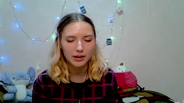  kikiclark   online show from October 3, 8:54 pm