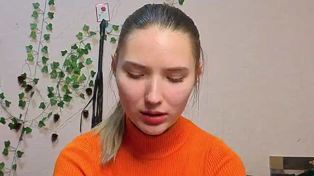  kikiclark   online show from February 26, 8:09 pm