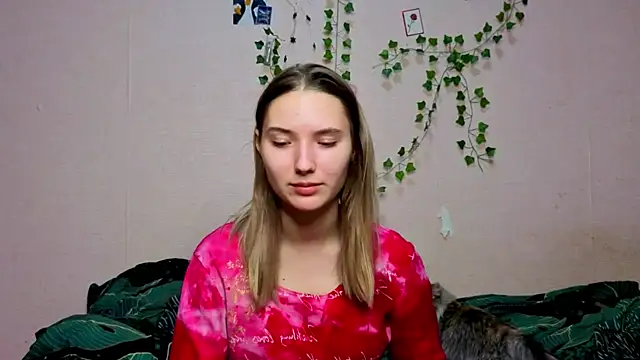  kikiclark   online show from December 18, 8:56 pm