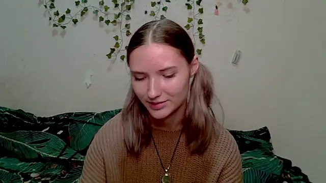  kikiclark   online show from October 24, 8:52 pm