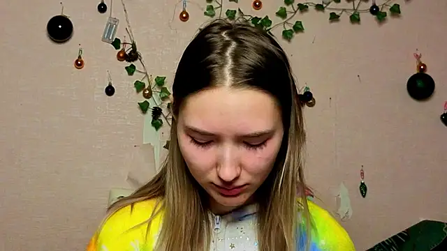  kikiclark   online show from February 7, 6:16 pm