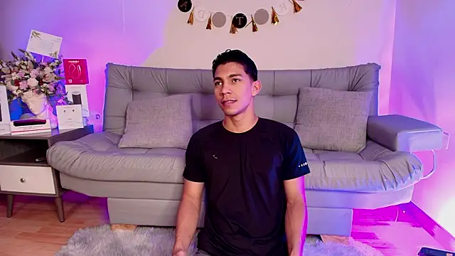 samucamx  online show from February 26, 12:32 am