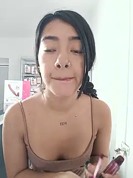 Lucianaa Guerra online show from May 21, 1:41 pm