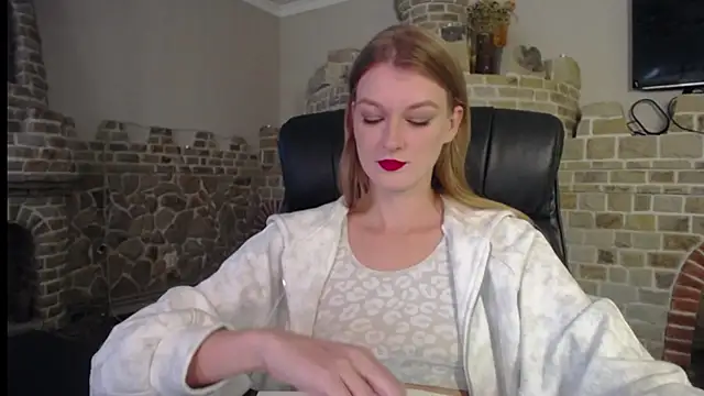 MysticVenus  online show from September 20, 7:35 am