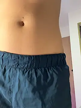 hottiee melannie online show from March 7, 1:01 am