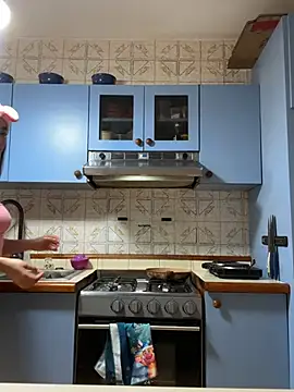 hottiee melannie online show from April 4, 5:52 pm