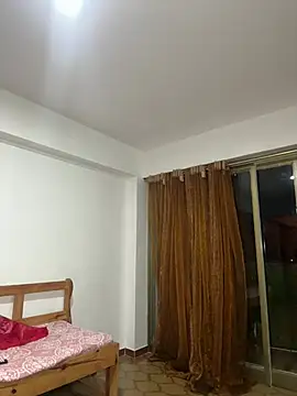 hottiee melannie online show from March 8, 9:45 am