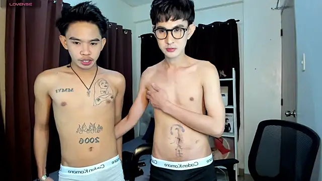 xxxhugecocktwinkxxx online show from October 4, 5:47 pm