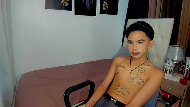 xxxhugecocktwinkxxx online show from September 18, 5:38 pm
