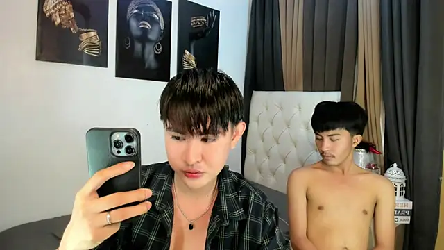 Snapshot of xxxhugecocktwinkxxx chatting on November 20, 5:57 pm xxxhugecocktwinkxxx online show from November 20, 5:57 pm