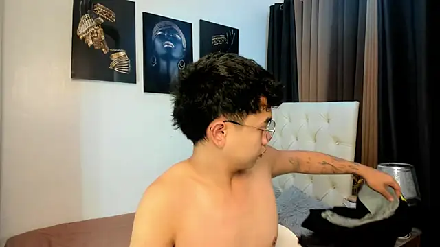 Snapshot of mightyhotcock chatting on October 12, 5:03 pm mightyhotcock online show from October 12, 5:03 pm