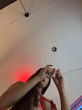 Juanita-Diaz online show from January 6, 8:46 pm