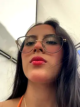 Juanita-Diaz online show from September 28, 8:38 pm