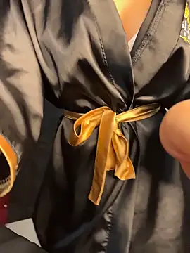 Juanita-Diaz online show from November 9, 8:24 pm