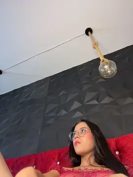 Juanita-Diaz online show from December 4, 8:52 pm