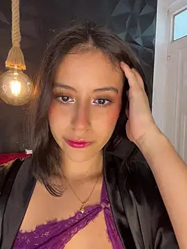 Juanita-Diaz online show from February 24, 8:42 pm