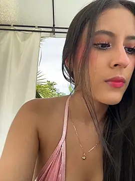 Juanita-Diaz online show from February 13, 8:42 pm