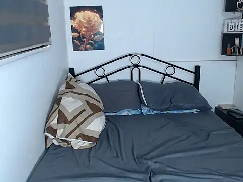 Sweetashleyasian online show from April 5, 1:29 pm