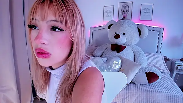 Mayajhons online show from December 4, 12:37 pm