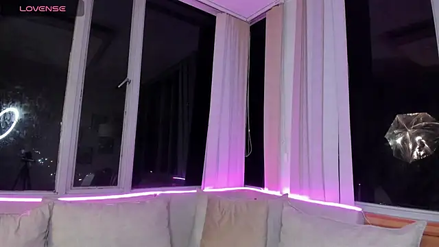 Mayajhons online show from September 11, 3:17 am