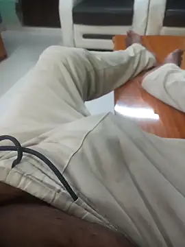 Snapshot of deshi8inch53 chatting on October 5, 7:37 pm deshi8inch53 online show from October 5, 7:37 pm