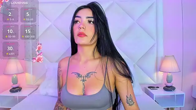 Miaa Smithh   online show from February 26, 11:21 am