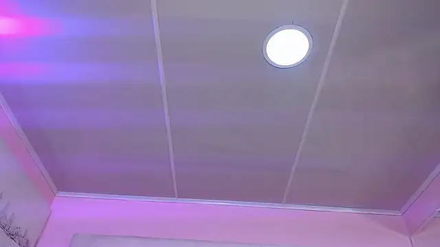 Miaa Smithh   online show from November 14, 12:09 pm