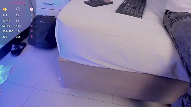 Tanaz xX online show from January 6, 9:30 pm