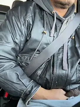 Jariushot3 online show from February 9, 5:00 pm