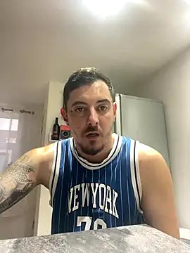 DaNNyeL016 online show from September 17, 5:59 pm
