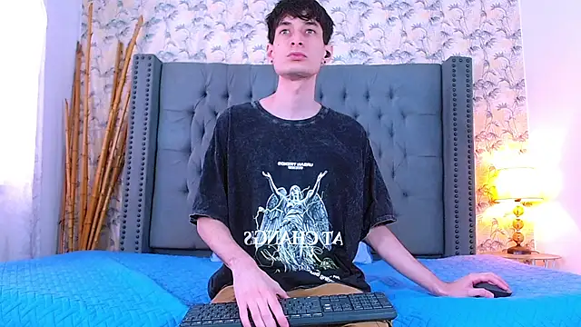 Luke Carter online show from November 20, 1:01 pm