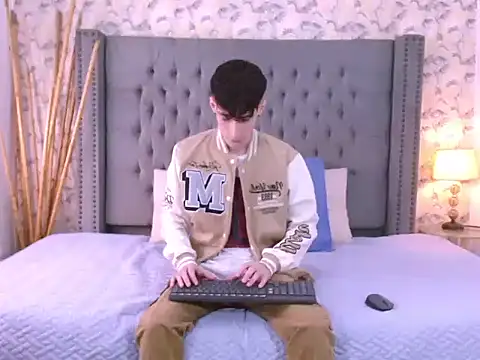 Luke Carter online show from September 22, 1:06 pm